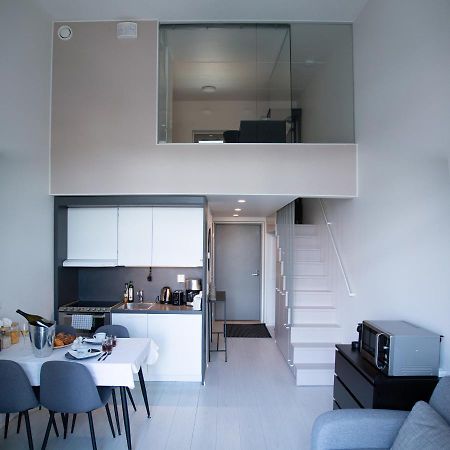 Elegant Penthouse Loft - Near The Airport Apartment Vantaa Luaran gambar