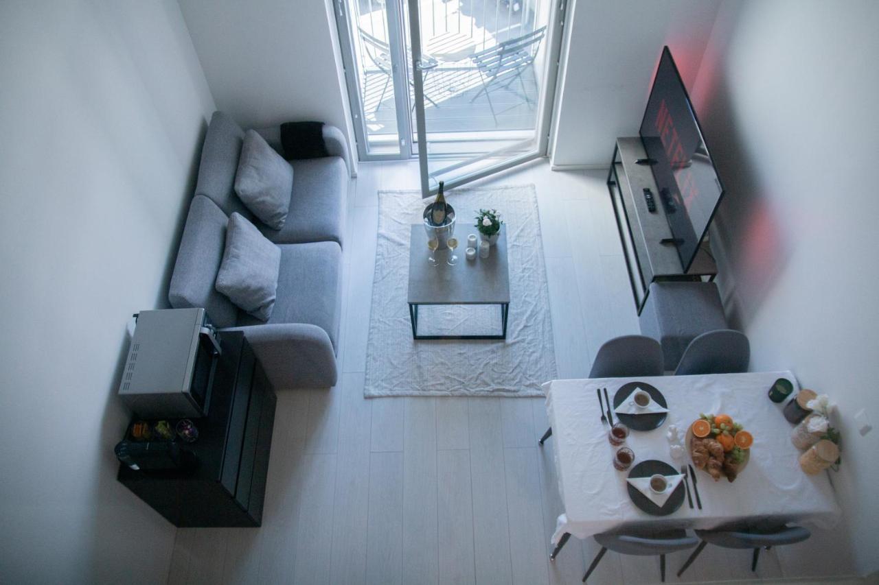 Elegant Penthouse Loft - Near The Airport Apartment Vantaa Luaran gambar